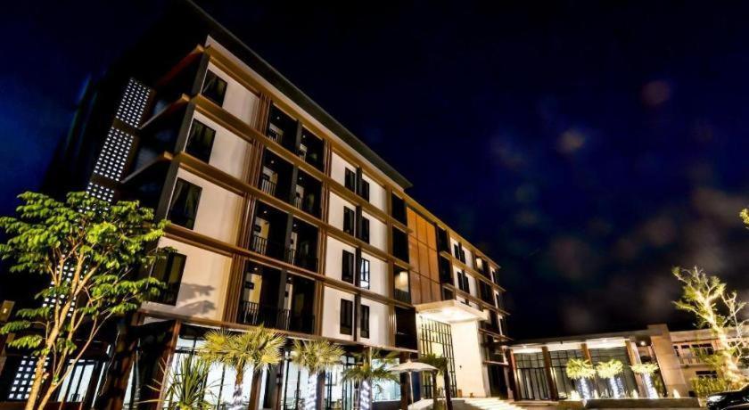 Boondara Boutique Hotel Nakhon Phanom Exterior foto
